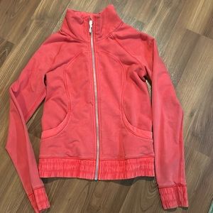Older lululemon jacket size 2/ extra small